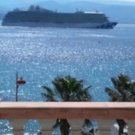 Appartamento Blue Eden Strait *